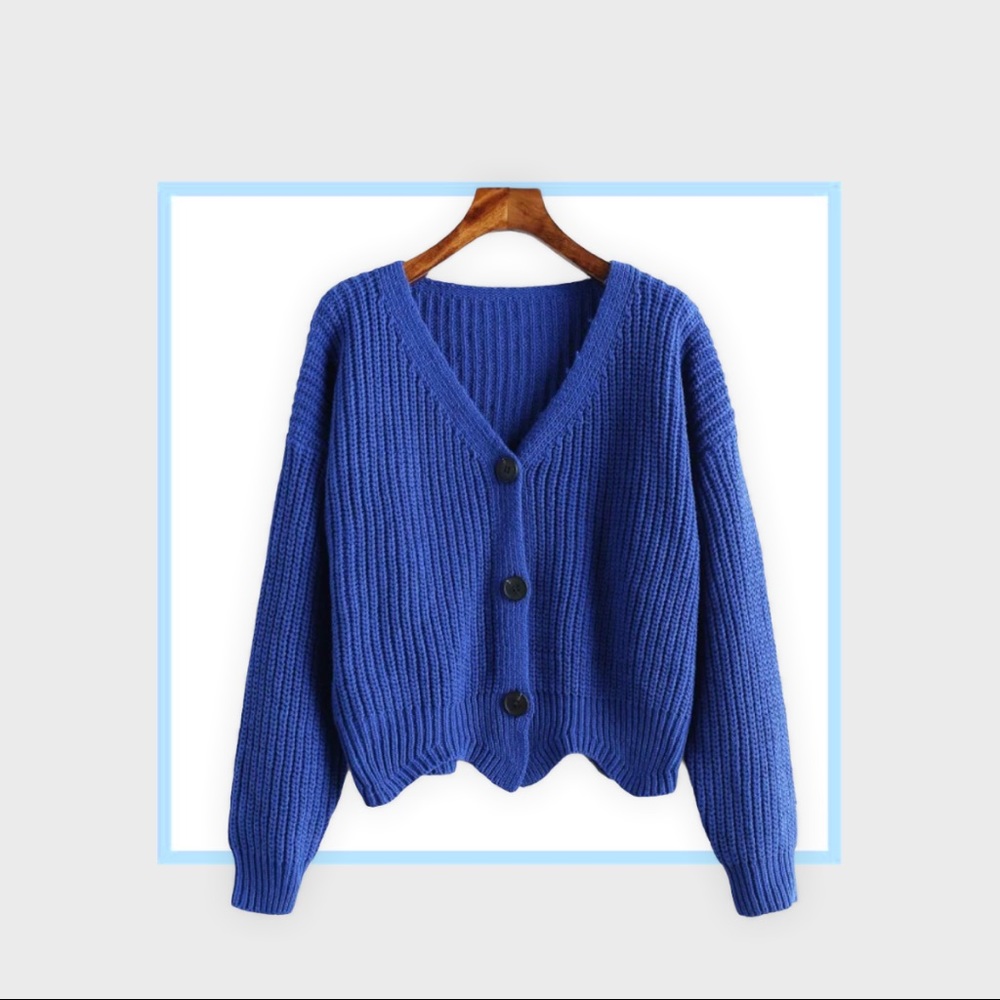 Blue cardigan with asymmetrical hemline